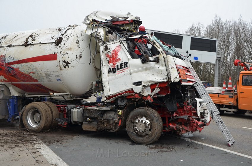 VU A4 Rich Olpe kurz hinter AK Koeln West P609.JPG